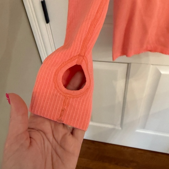 Lululemon Run: Swiftly Tech Long Sleeve Flare 45315 - Picture 9 of 15